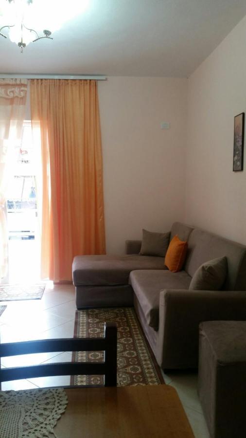Christos Apartments Sarandë Exterior foto